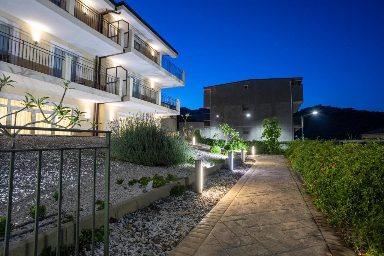 Verdello Home Savoca Exterior photo